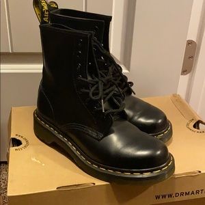 Dr Martens 1460 W